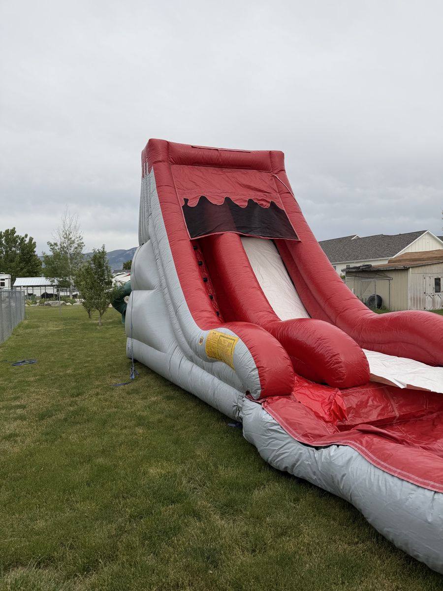 18’ Volcano Wet/Dry Inflatable Slide