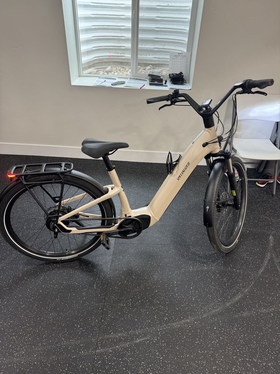 2023 SPECIALIZED COMO 3.0