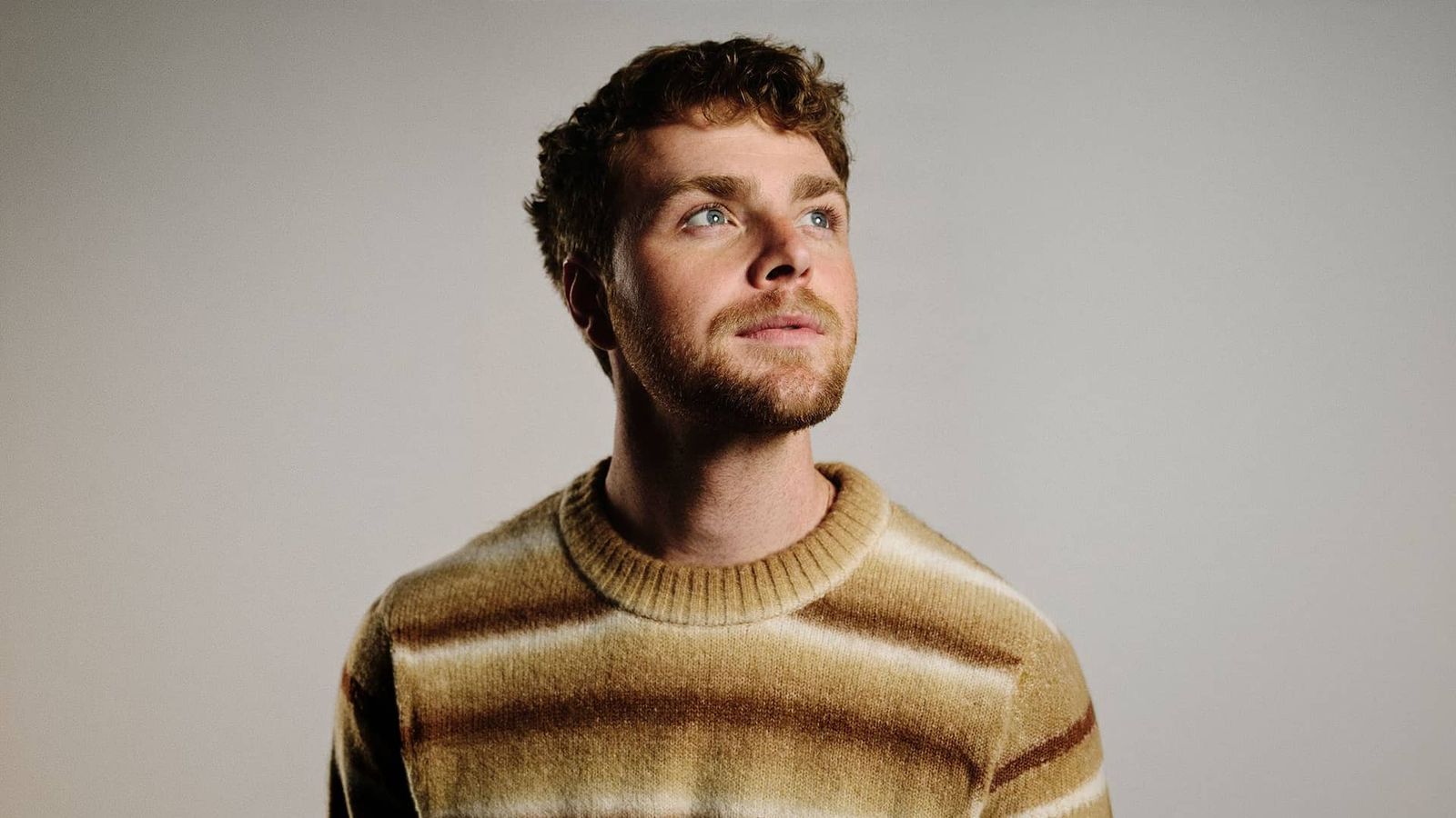 Alex Warren - 2 Lawn tickets