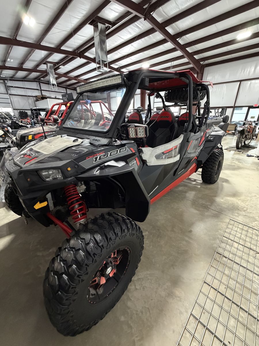 2018 polaris Razorb1000XP