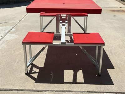 Kids picnic table