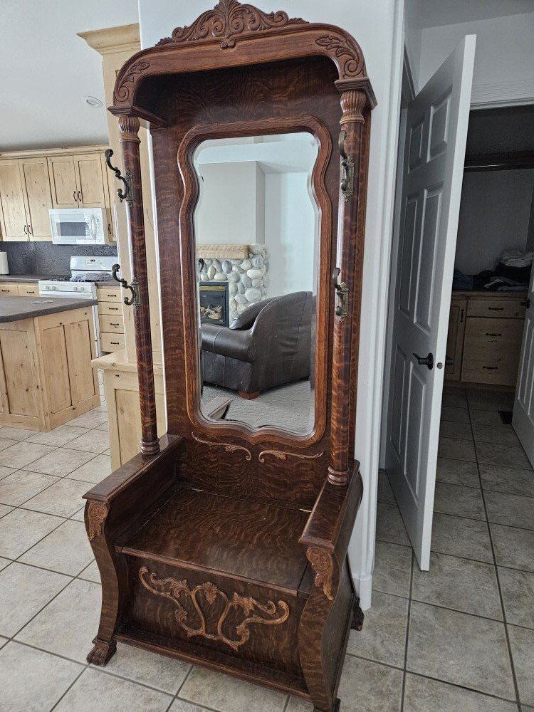 Hall coat tree with bench