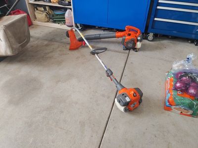 Husqvarna 128CD Weed Wacker Edger Trimmer Like New