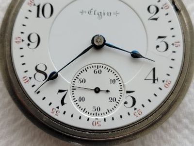 I’m selling this nice used vintage 18 size, 21 Jewel, Elgin Father Time railroad grade pocket watch