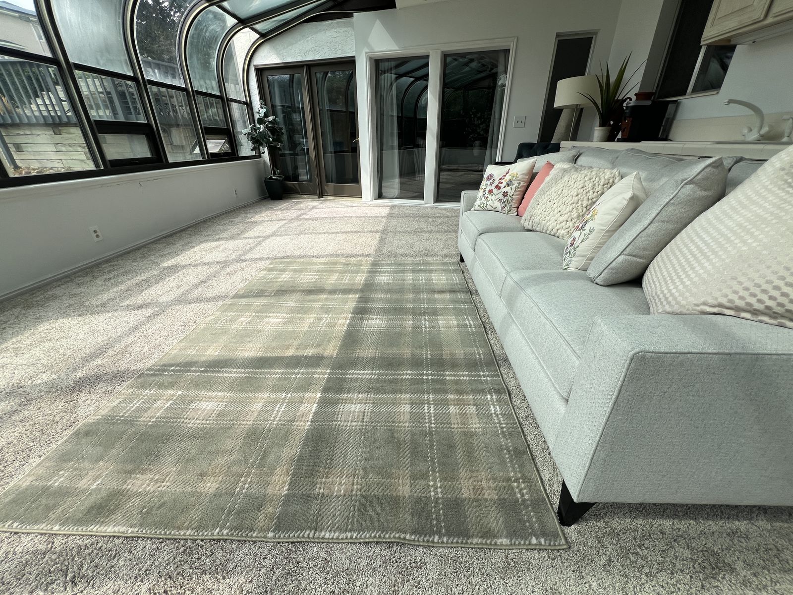 Plaid Area Rug - Green/Cream Plaid Pattern, 5x7 ft, Good Condition
