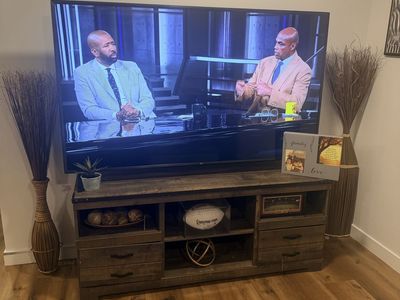 LG 75-inch 4K UHD Smart TV 75UN7070PUC