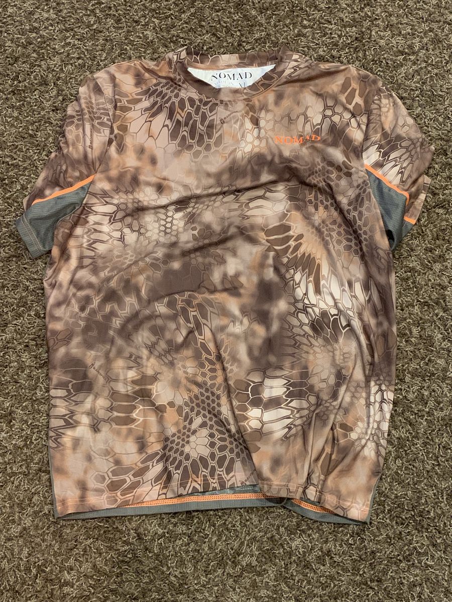 Nomad Camo Short Sleeve Shirt Size XL