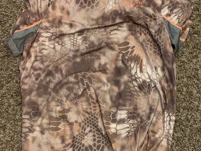 Nomad Camo Short Sleeve Shirt Size XL