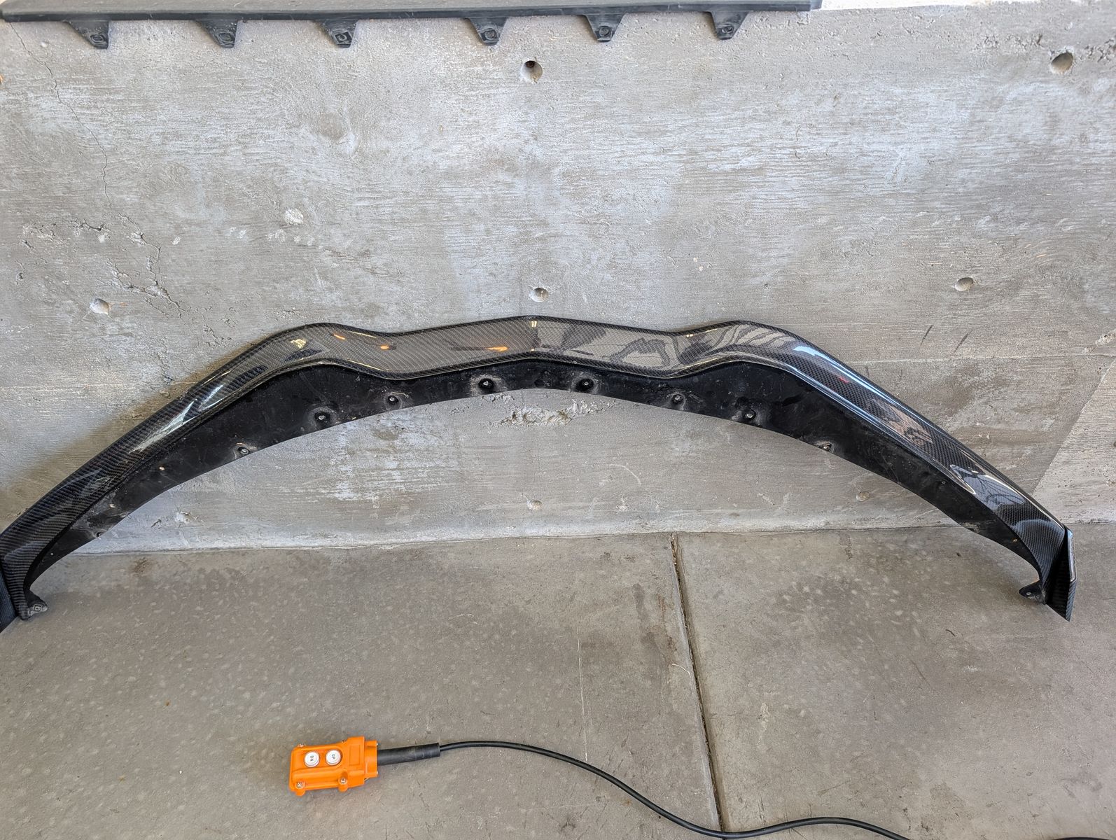 C7 z06 carbon fiber front splitter with winglets