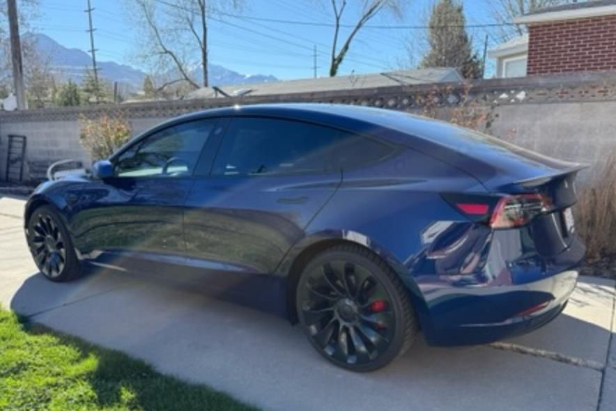 2023 Tesla Model 3 Performance