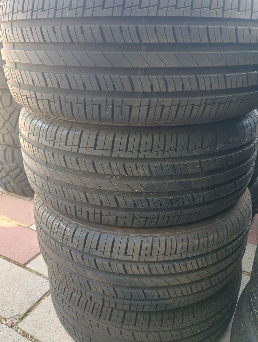 215/50 R17