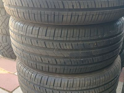 215/50 R17