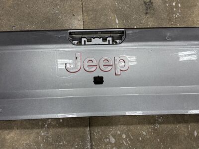 2020-2026 Jeep Gladiator Tailgate