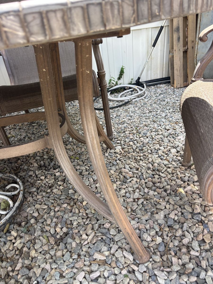 Main image 6