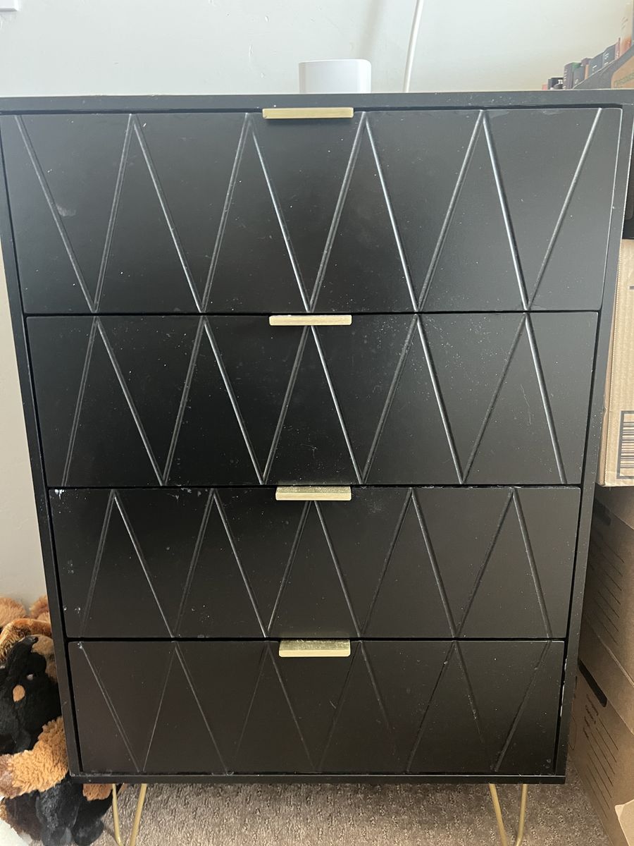 Scandinavian style 4 drawer chest