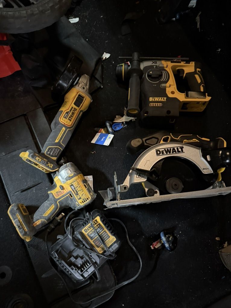 Dewalt Xr Tools (2 New ,2 Used )