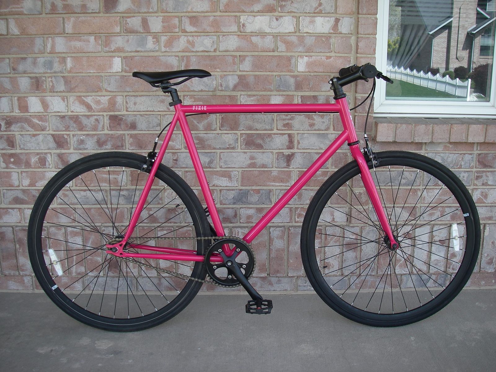 Like New, Mens 6KU FIXIE BIKE, 700C, Extra Large, Single Speed, XL, 59CM, 23.5”, RED