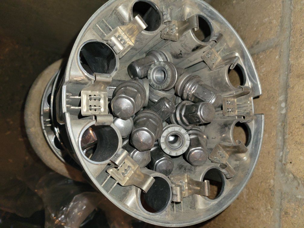 Main image 6