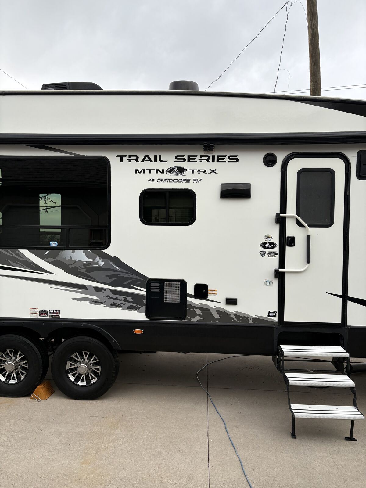 Outdoors RV Trail Series MTN TRX 29