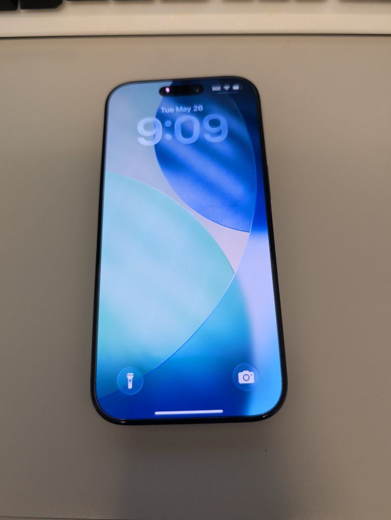 Unlocked iPhone 16 Pro 256gb