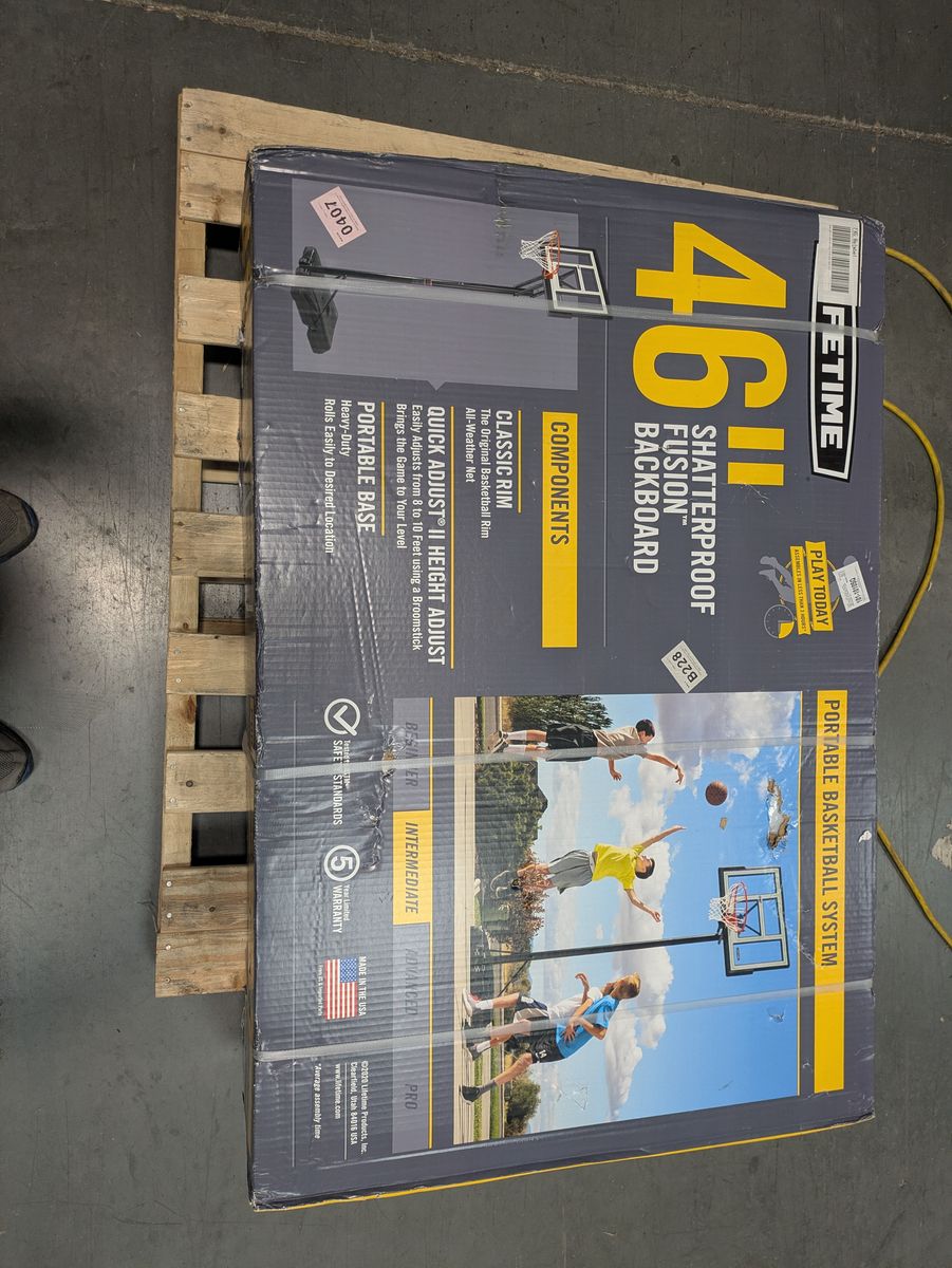 Basketball hoop