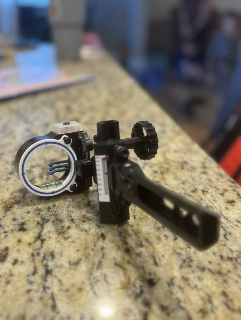 Black Gold Ascent Mountain Lite Sight