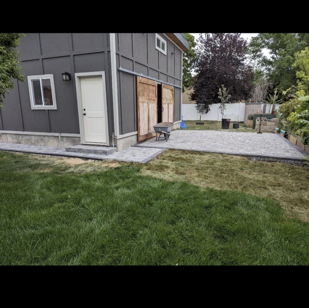 Main image 18