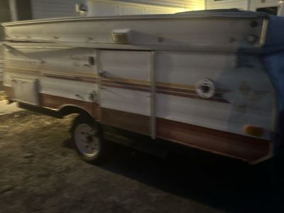 Pop Up camp trailer