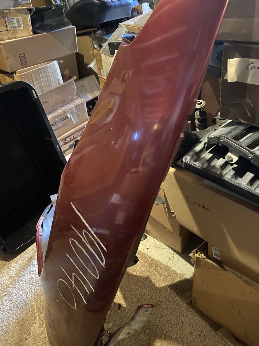 Left front fender for a ‘97-‘03 Pontiac Grand Prix.