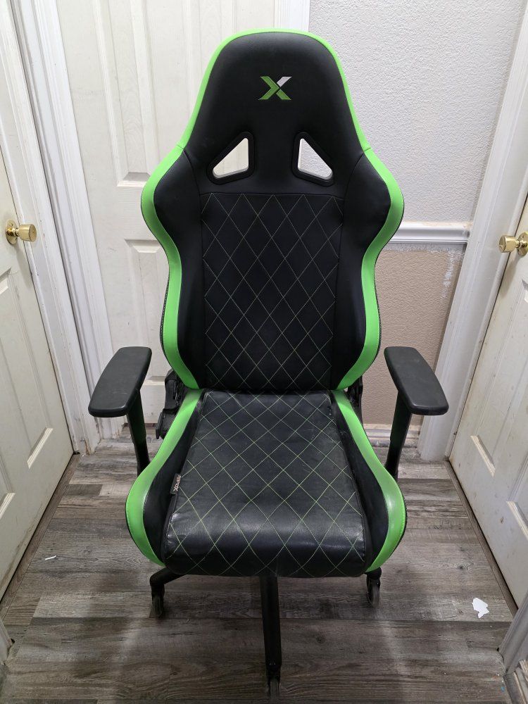 RapidX Gaming Chair - Black & Green Ergonomic Racing Style