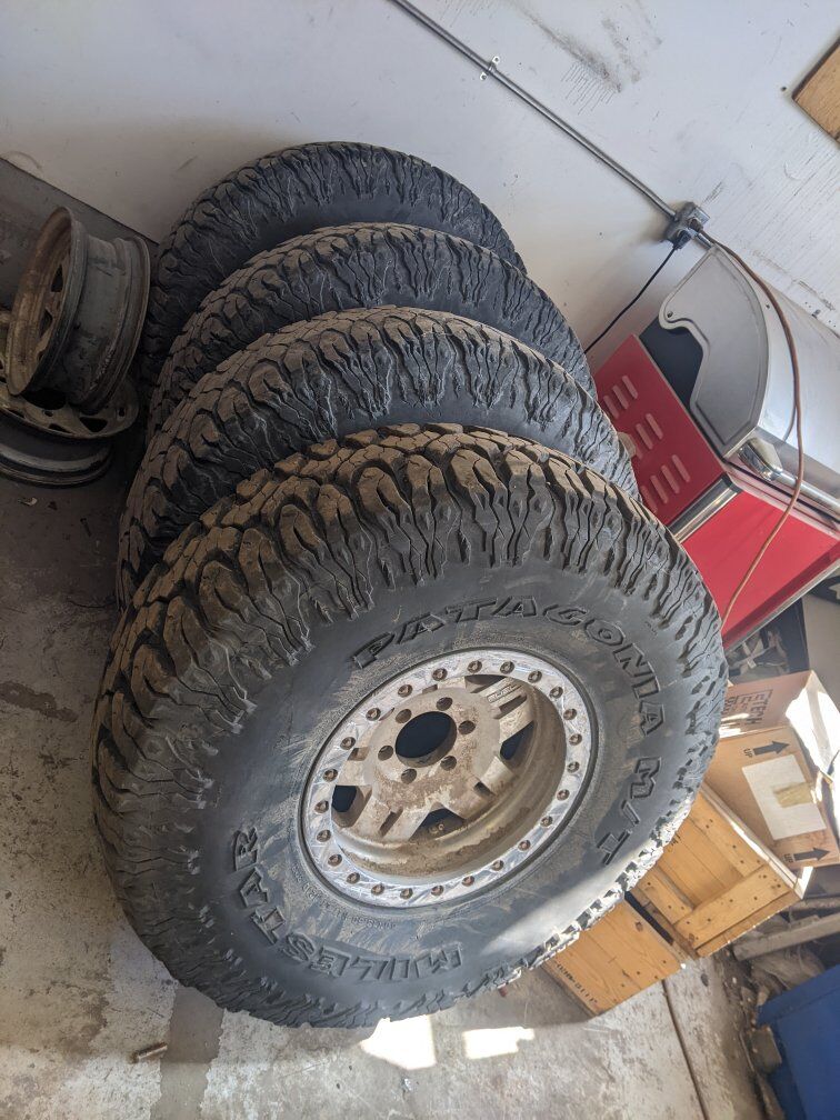 40" tires and beadlock wheels