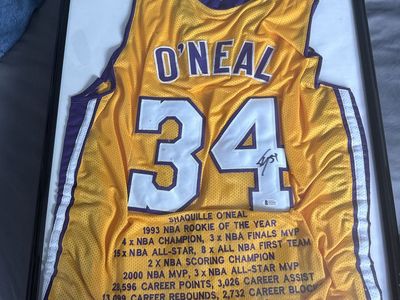 Beckett authenticated signed framed Shaq jersey