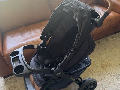 Chicco Brave 3 in 1 Travel System