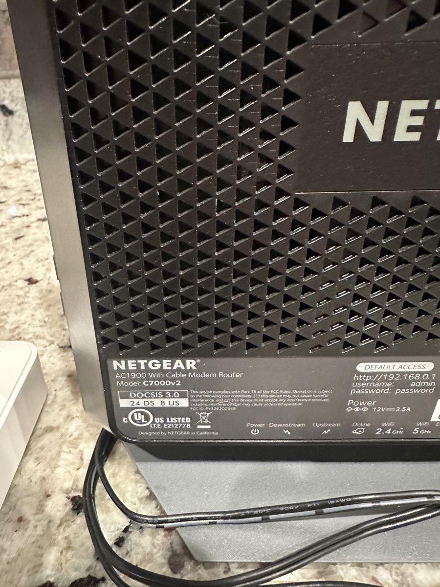 NETGEAR AC1900 WiFi Cable Modem Router (Model C7000v2) DOCSIS 3.0