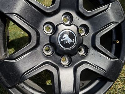 2025 Ford Bronco 17 Inch Wheels