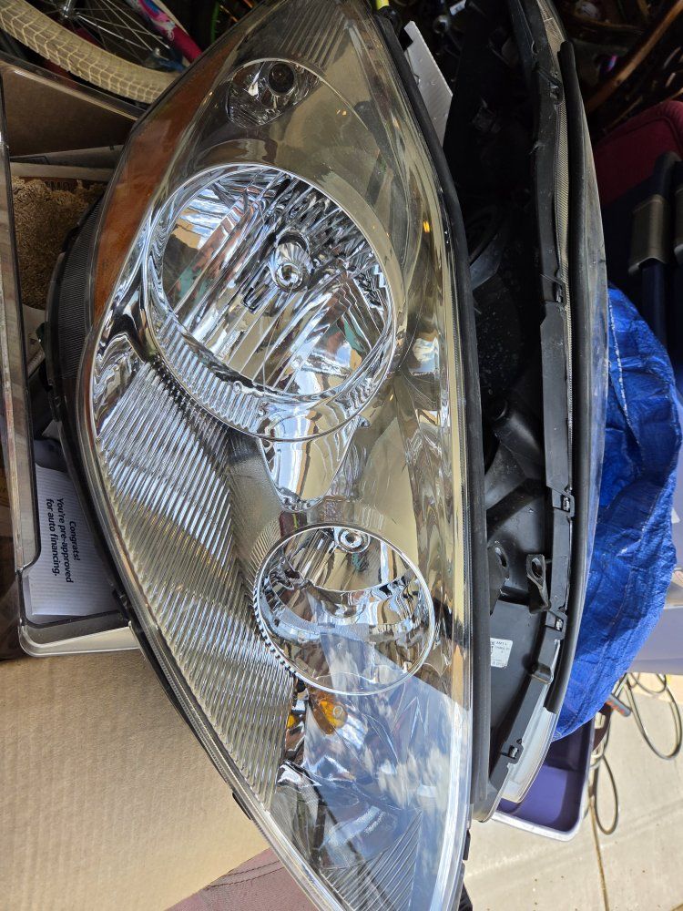 Toyota Sienna Headlights