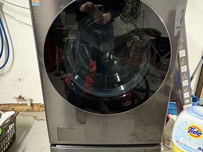 LG Washer & Dryer Combo with Stand