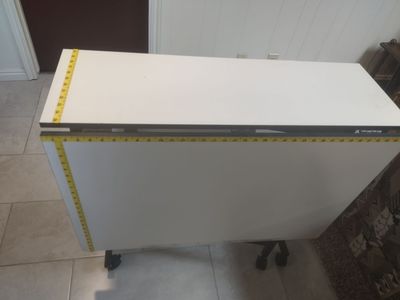 Foldable sewing/craft table