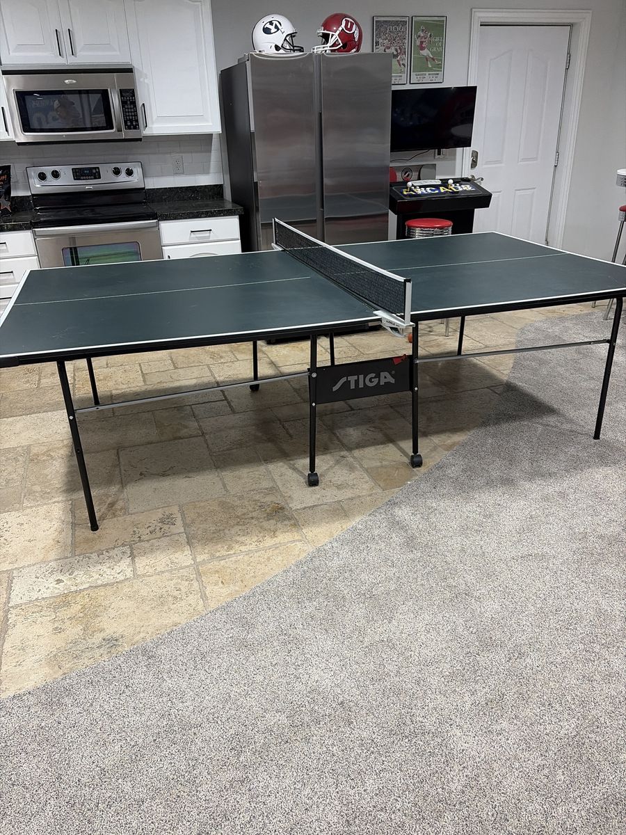 Stiga Indoor Ping Pong Table with Net and Folding 