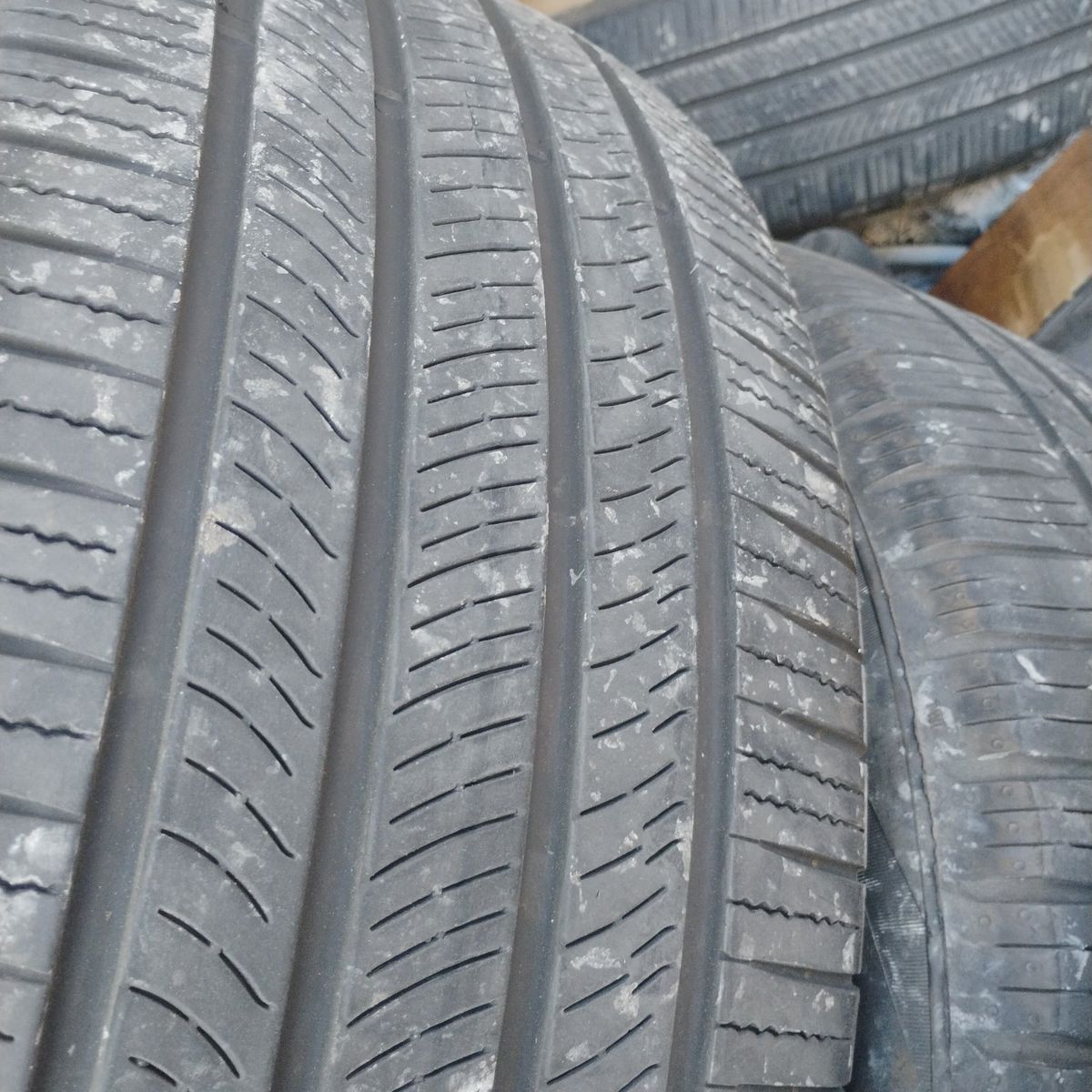 (4)275/50/R22 pirelli scorpion