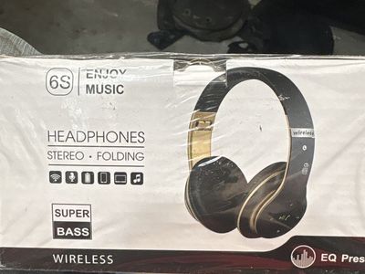 Wireless headphones