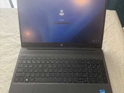 HP ProBook 250G8