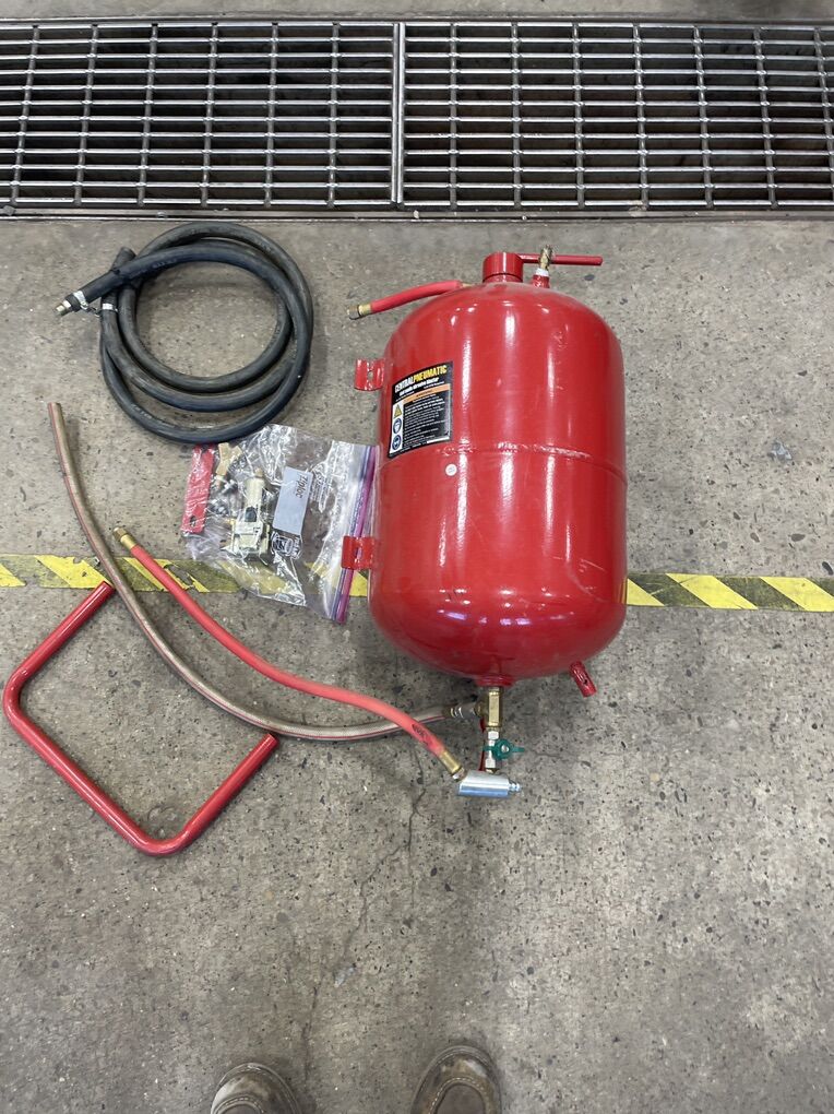 Sandblasting Pot Portable Air Tank Sand Blaster