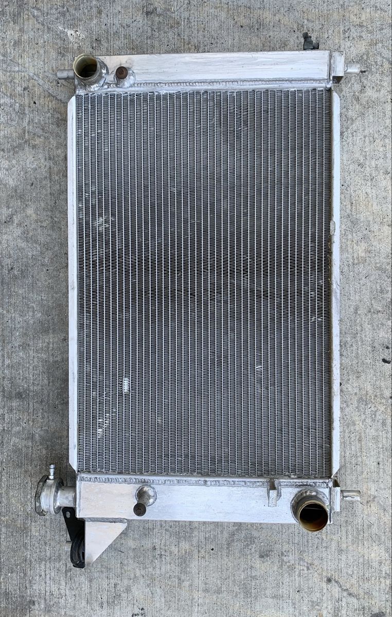 Main image 3