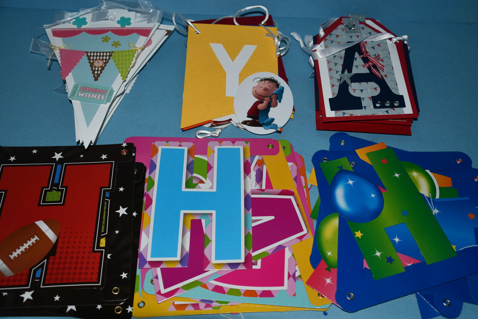 9 BANNERS/GARLAND ~ BICYCLES ~ HAPPY BIRTHDAY ~ AMERICA ~ PEANUTS ~ 3 HANDMADE ~ CUTE!