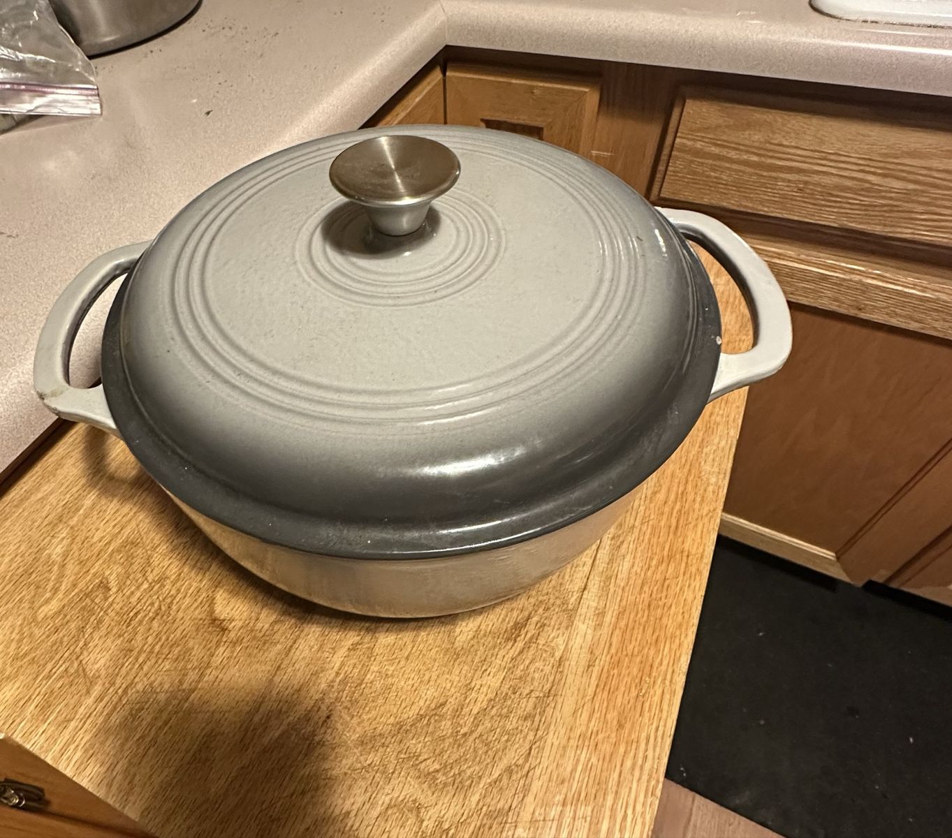 Enameled Cast Iron Dutch Oven