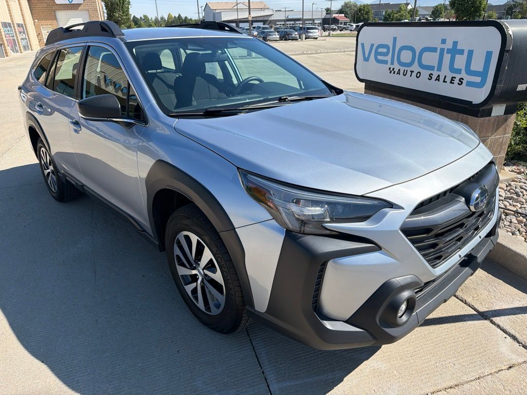 2023 Subaru Outback Base