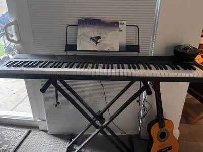 Digital Piano Keyboard and stand