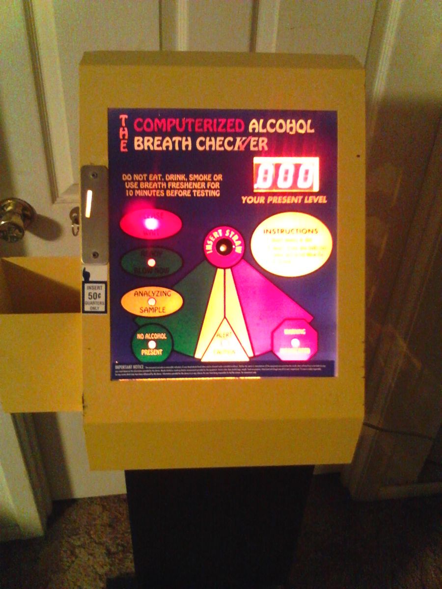 Working Alcohol Tester Vending Machine With Metal Stand