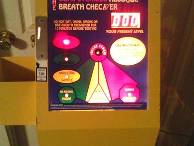 Working Alcohol Tester Vending Machine With Metal Stand